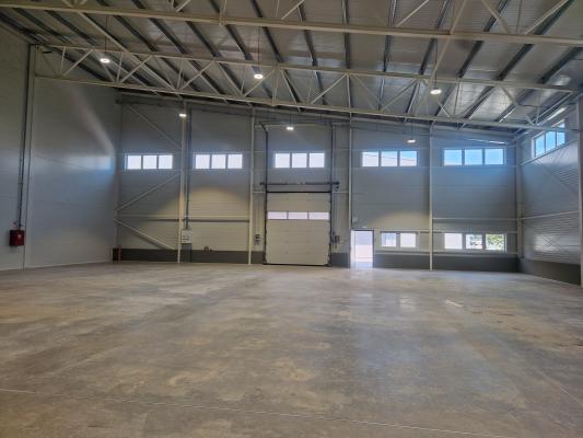 Eladó Csarnok Műhely Raktár Telephely Autópálya mellett Pest Nagytarcsa 216000000