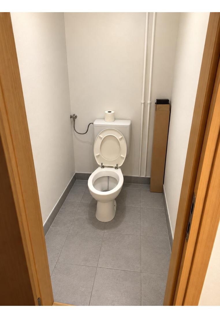 Kiadó Iroda Műhely Raktár Telephely Budapest IV. kerület 310000